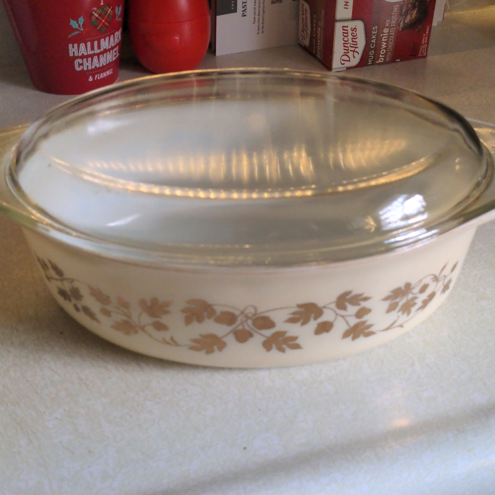 Pyrex Golden Acorn